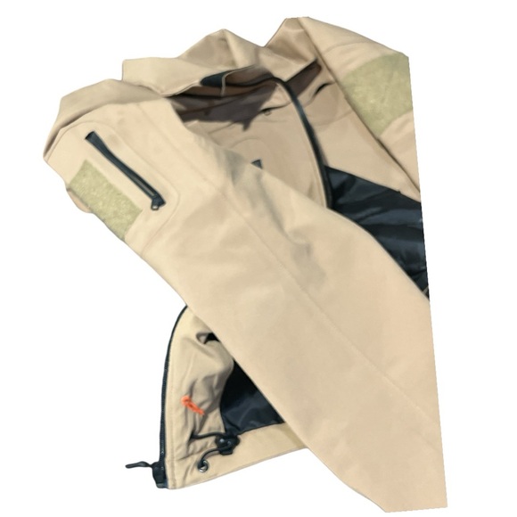 Sabre 2.0 Covert Tactical Jacket Size L - Picture 5 of 6